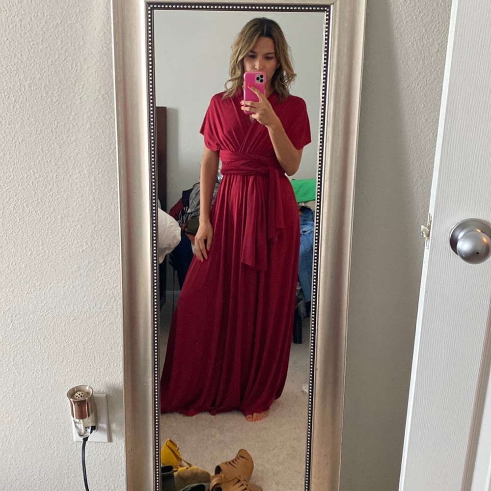 Red bridesmaid dress. Size small. Worn once. You can tie it many different ways.